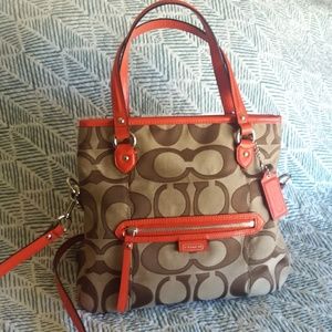 💥💥Coach Daisy Signature Mia Cross-body